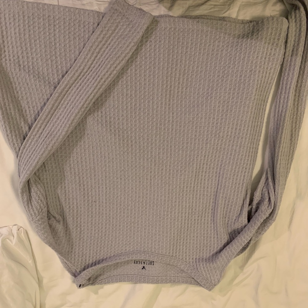 American eagle sweater